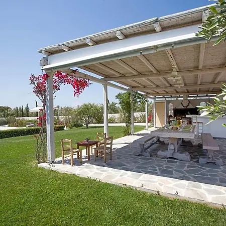 فيلة Skaloma Sleeps 20 Pool Air Con بحيرة فولياغميني