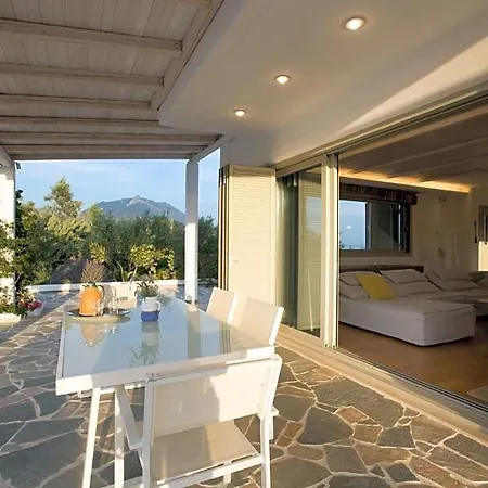 Skaloma Sleeps 20 Pool Air Con * بحيرة فولياغميني