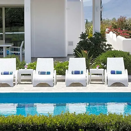 Skaloma Sleeps 20 Pool Air Con فيلة *